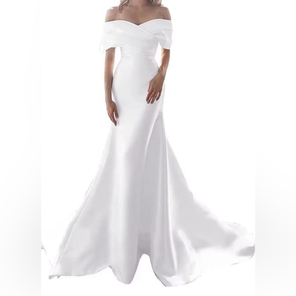 NWOT: Mermaid Style White Satin Wedding Dress w/Rhinestone waist accent-Not Worn
